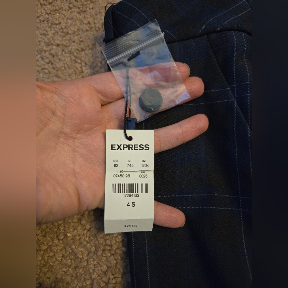 Pants - Picture 3 of 4